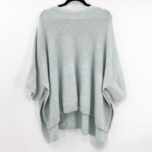 Universal Thread Women's Gray Dolman Lagenlook Poncho Sweater Size OS